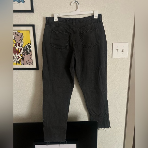 Universal Threads Boyfriend Jean - Picture 3 of 4